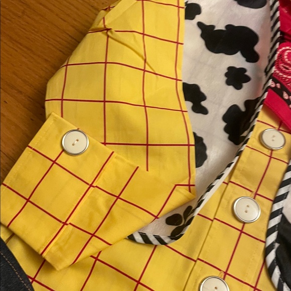 Disney woody costume Yellow and Red Checkered Shirt with Bandana - Picture 5 of 10